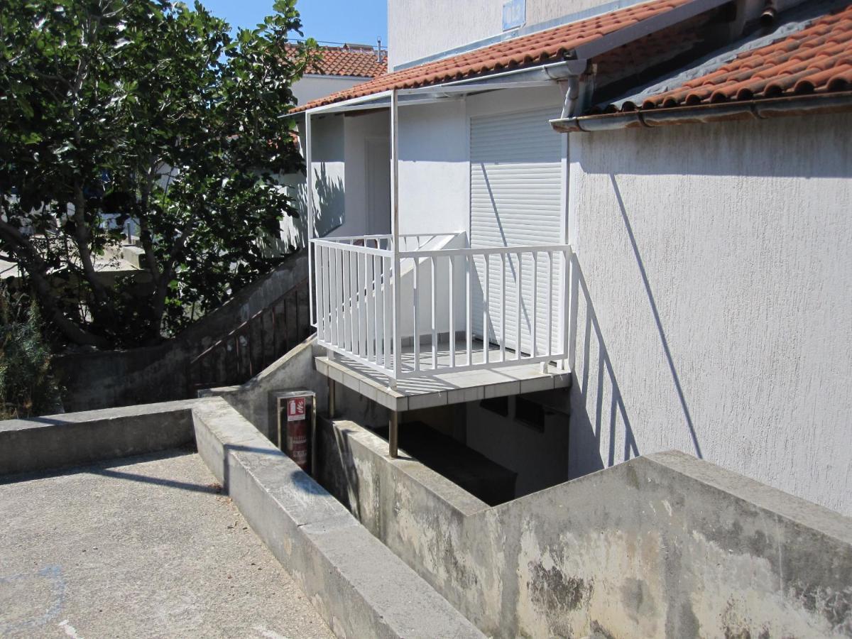 Apartman Zaglav Apartment Martinšćica Exterior foto